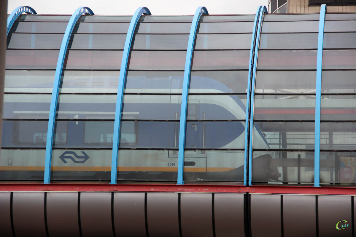 Амстердам. Sprinter Lighttrain (SLT) № 2616