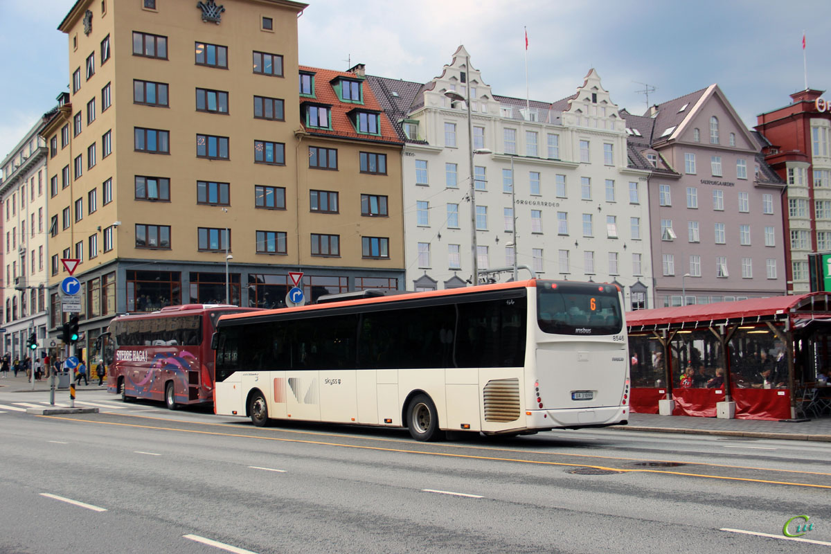 Берген. Irisbus Crossway LE 12.8M UA 31099
