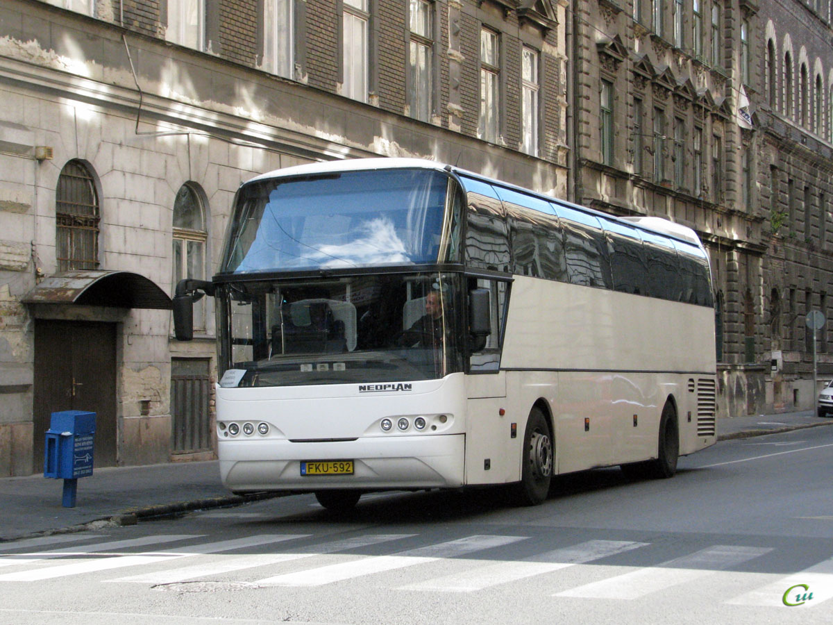 Будапешт. Neoplan N1116 Cityliner FKU-592