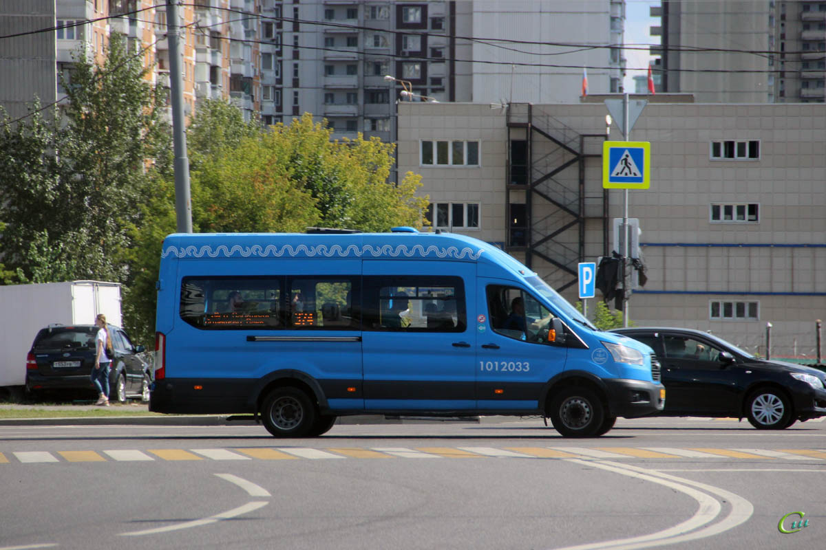Москва. Ford Transit FBD ху934