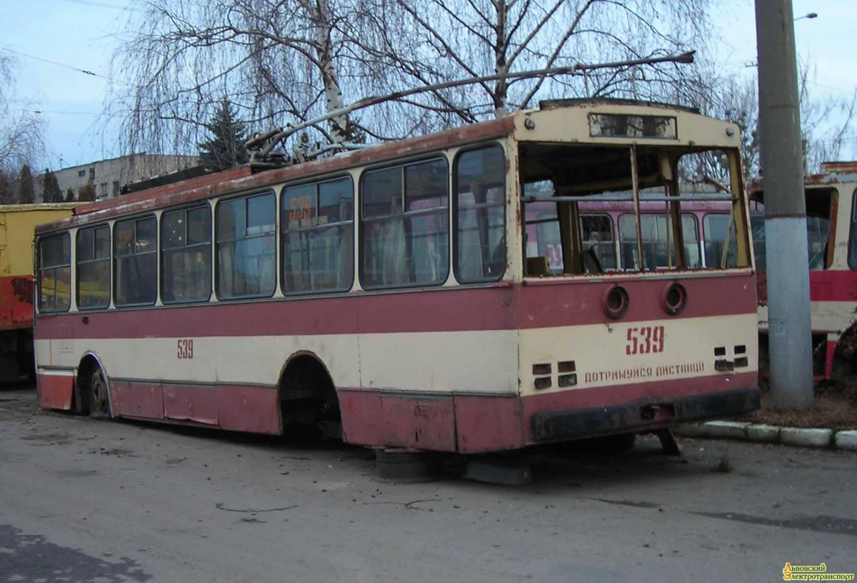 Львов. Škoda 14Tr02/6 №539
