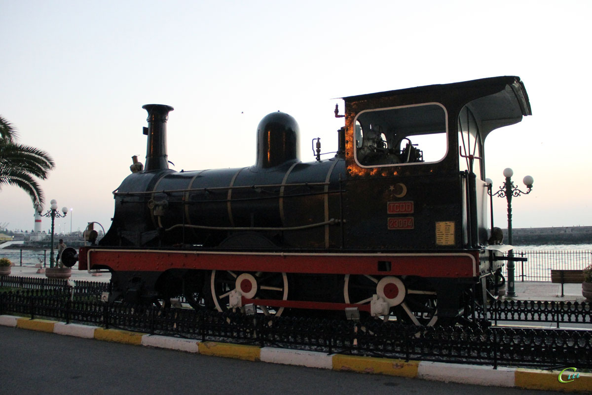 Стамбул. (локомотив - модель неизвестна)-23004