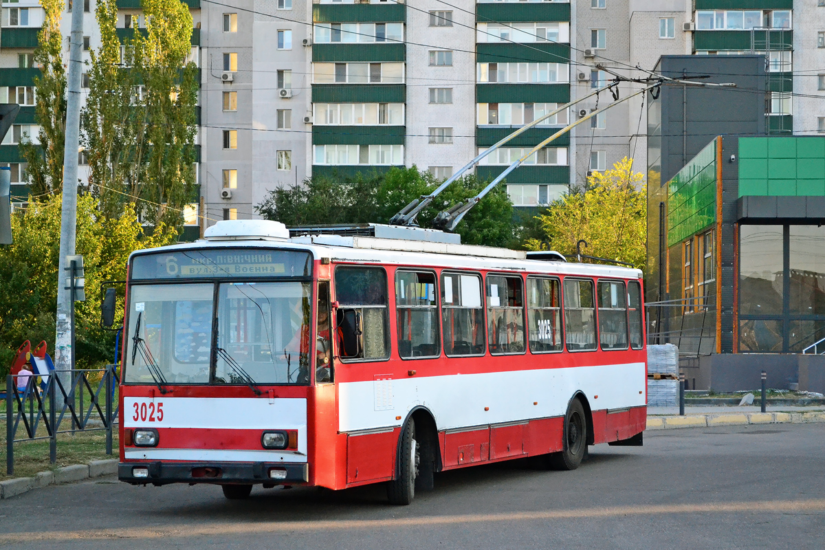 Николаев. Škoda 14TrR №3025