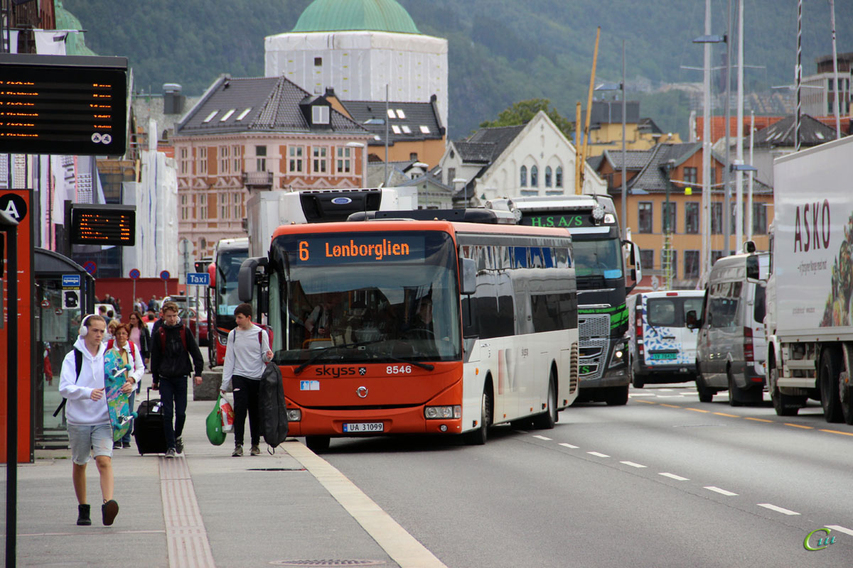 Берген. Irisbus Crossway LE 12.8M UA 31099