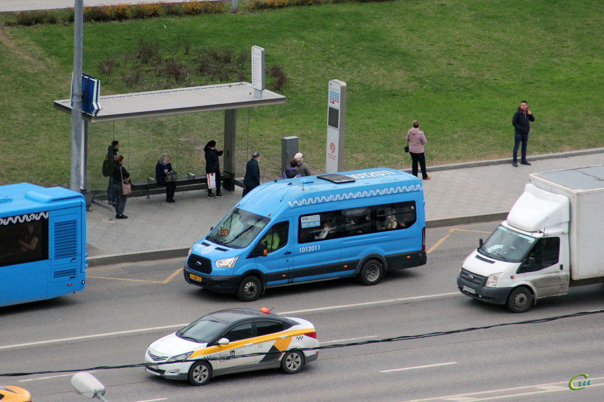 Москва. Ford Transit FBD ху889