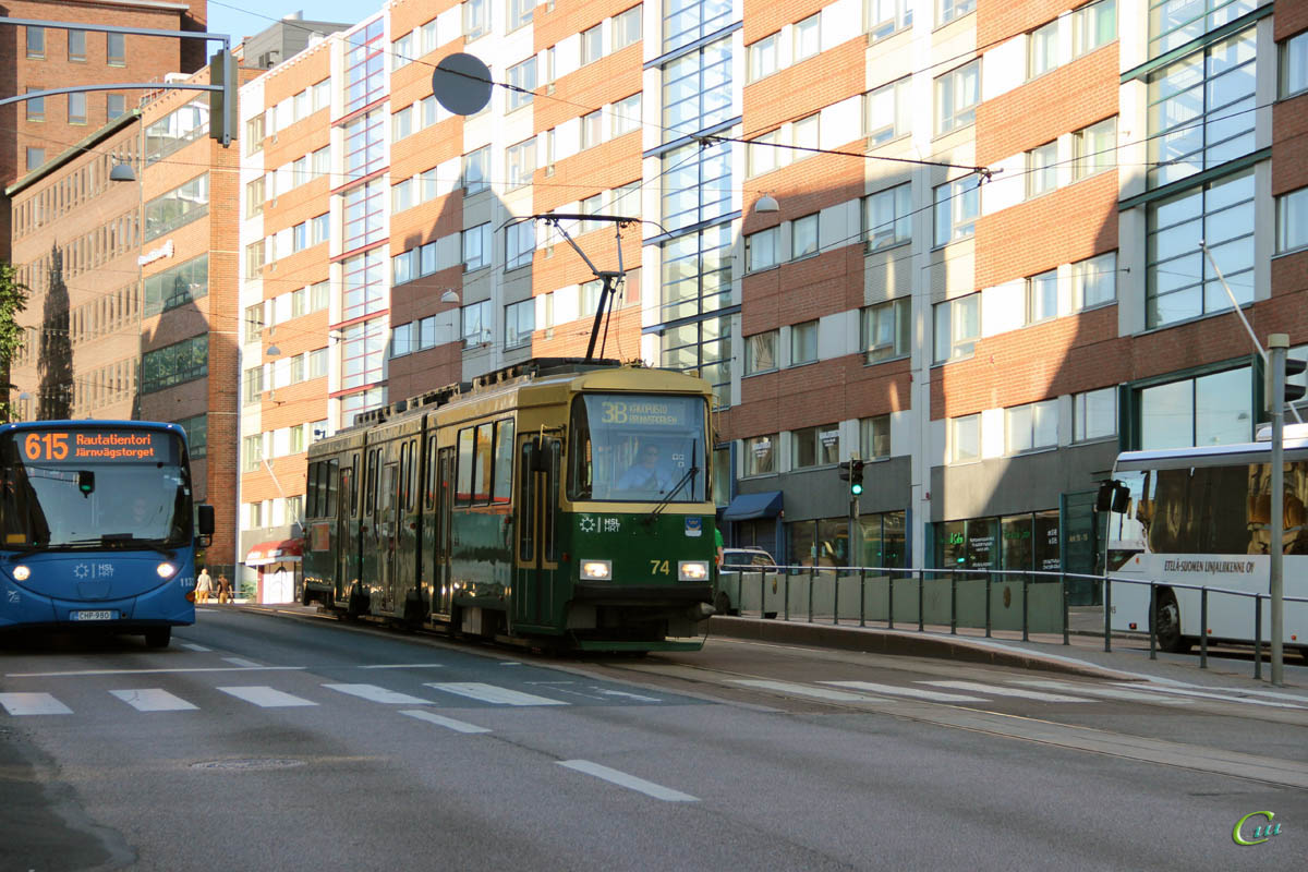 Хельсинки. Valmet MLNRV2 №74