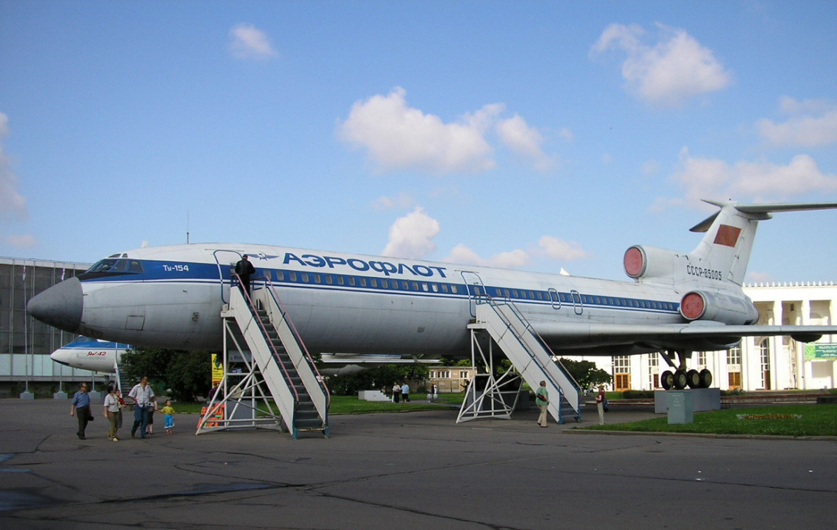 Москва. Самолет Ту-154 СССР-85005 авиакомпании Аэрофлот