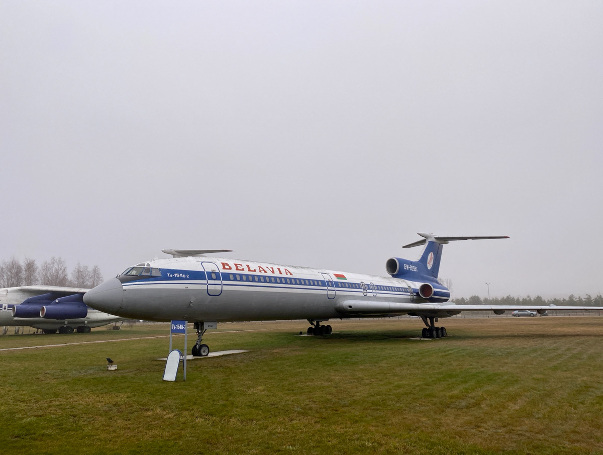 Минск. Самолёт ТУ-154Б-2 EW-85581 а/к Белавиа, музейный