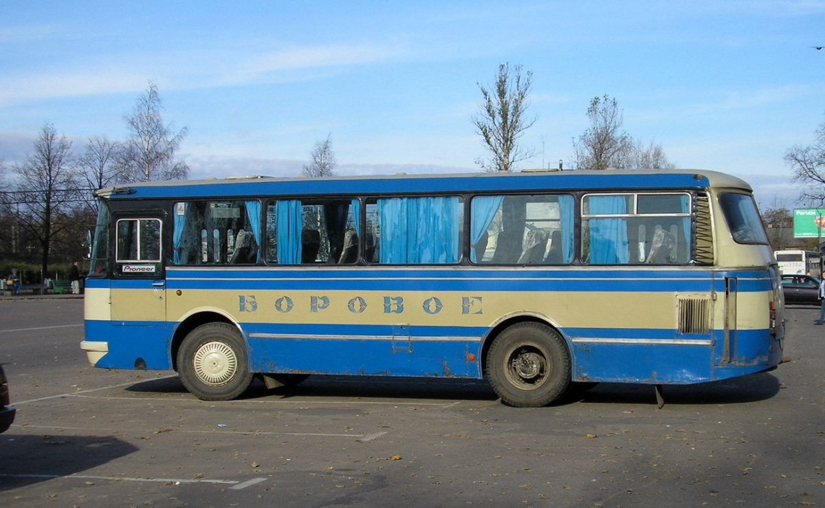 Луга. ЛАЗ-695Н а7164