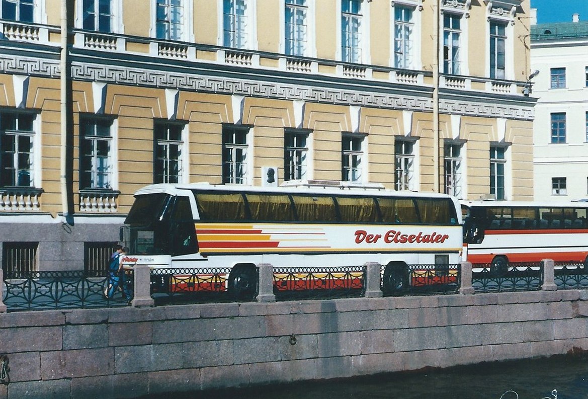 Санкт-Петербург. Автобус Neoplan
