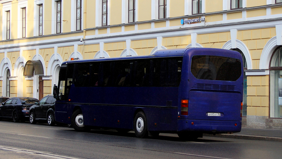 Санкт-Петербург. Neoplan N316Ü Euroliner а493ат
