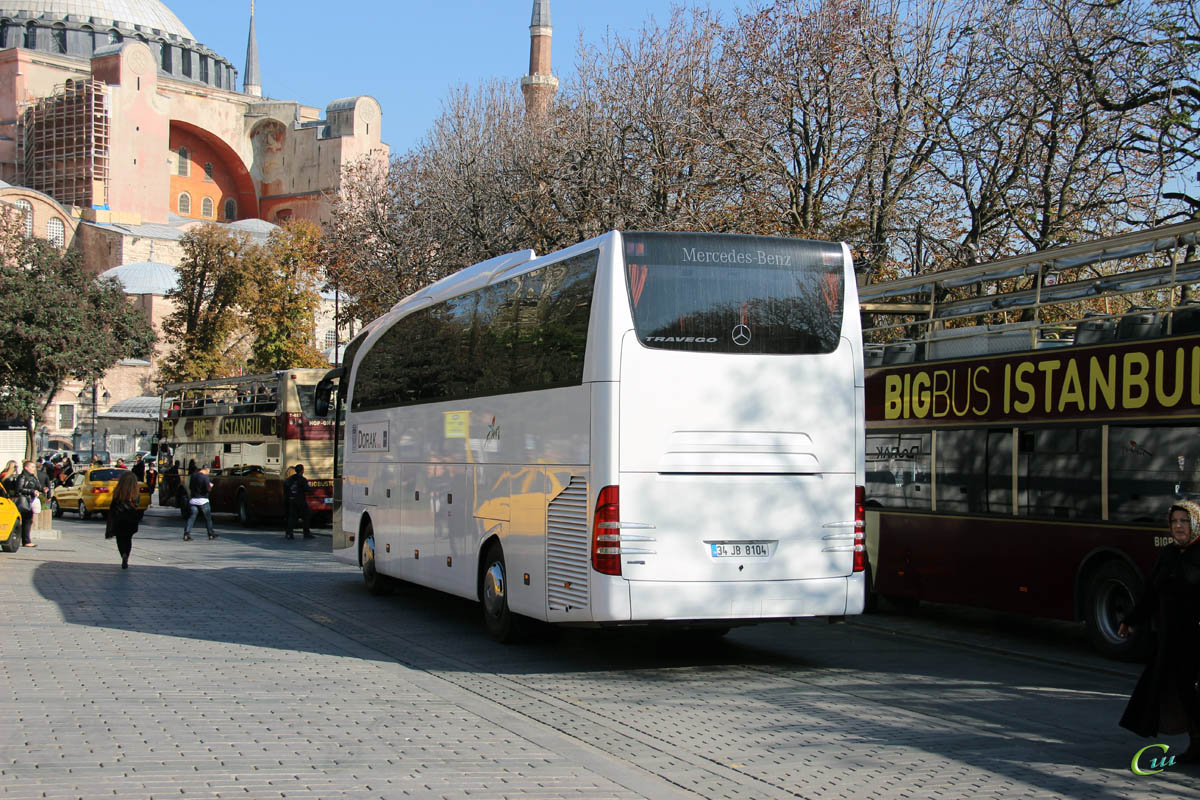 Стамбул. Mercedes-Benz O580 Travego 34 JB 8104