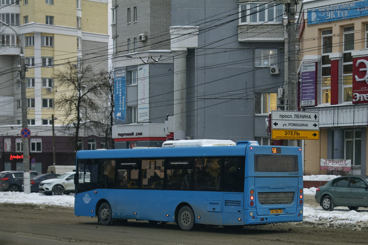 Брянск. ЛиАЗ-4292.60 ам986