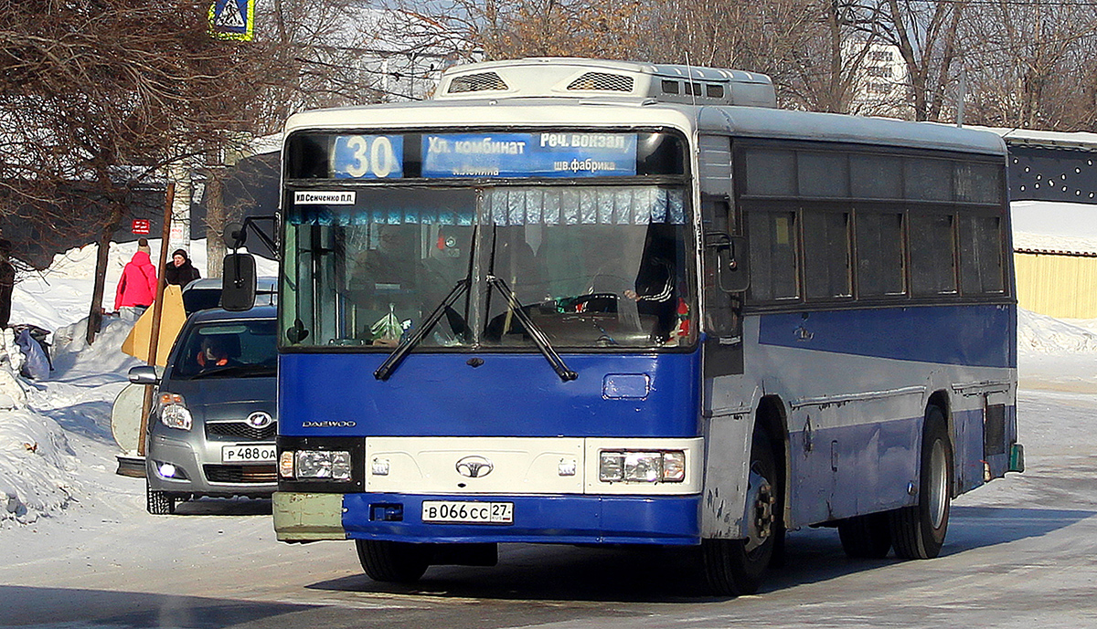 Номера автобусов комсомольск на амуре. Автобус Daewoo 211 Хабаровск. Автобус Дэу вс 106 фото голубой. Автобус Дэу вс106 Роял Сити фото голубой.