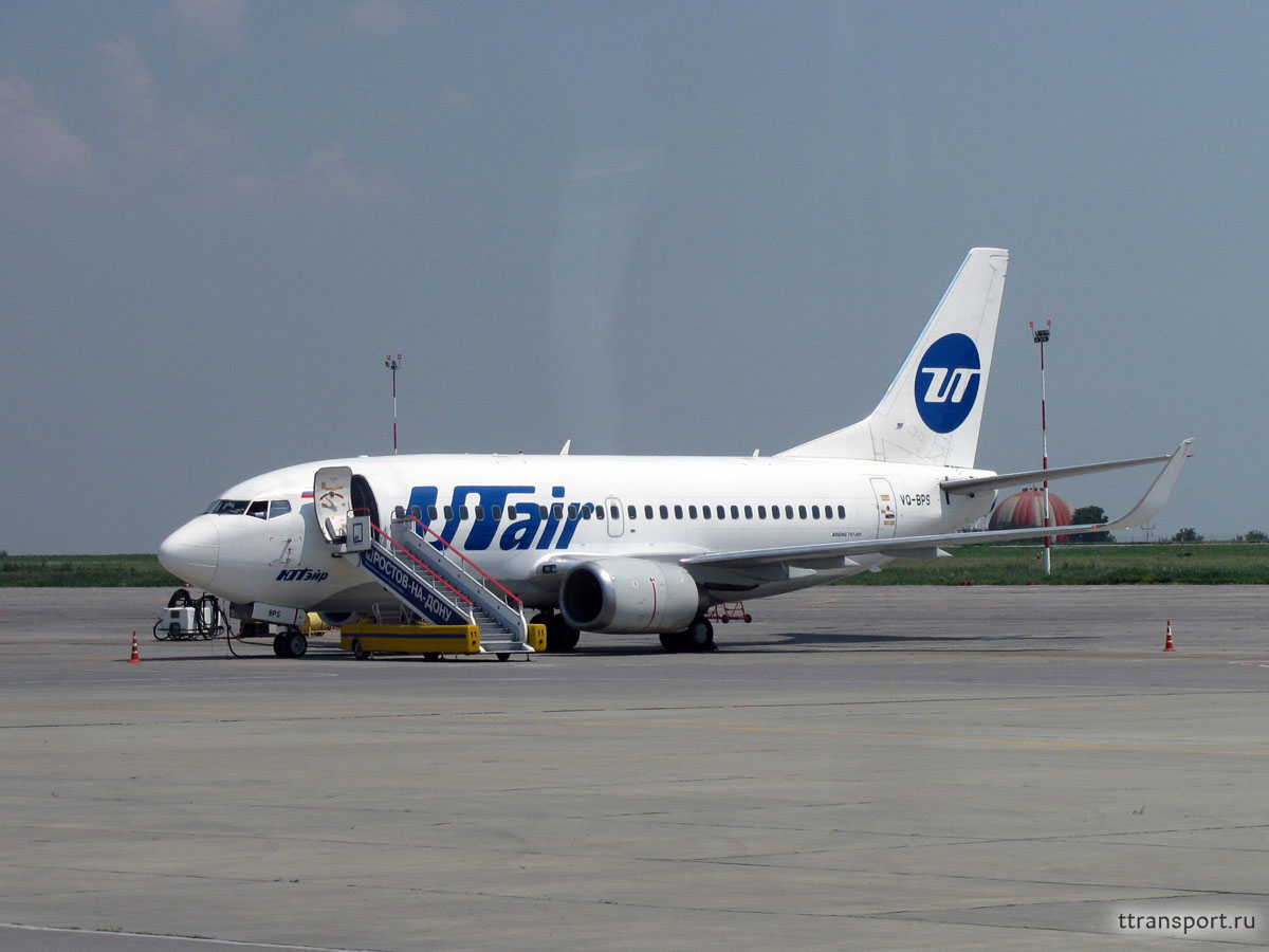 Ростов-на-Дону. Самолёт Boeing 737 (VQ-BPS) авиакомпании Utair