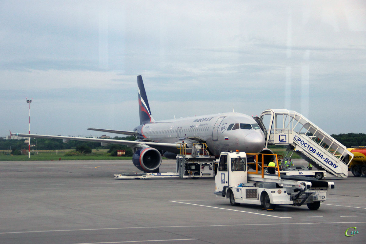 Самолет Airbus A320 (VQ-BCM) Герман Титов авиакомпании Аэрофлот (Aeroflot)  - Ростов-на-Дону - Фото №193355 - Твой Транспорт