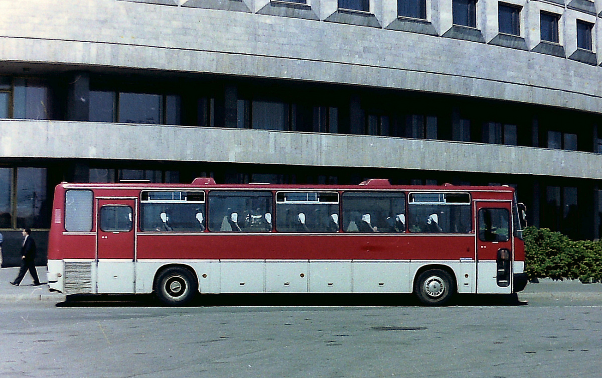 Санкт-Петербург. Автобус Ikarus 250