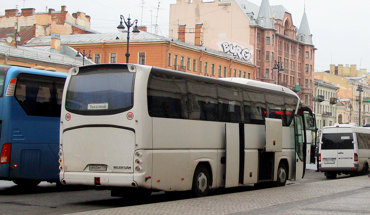 Санкт-Петербург. Neoplan N2216SHD Tourliner а845мр