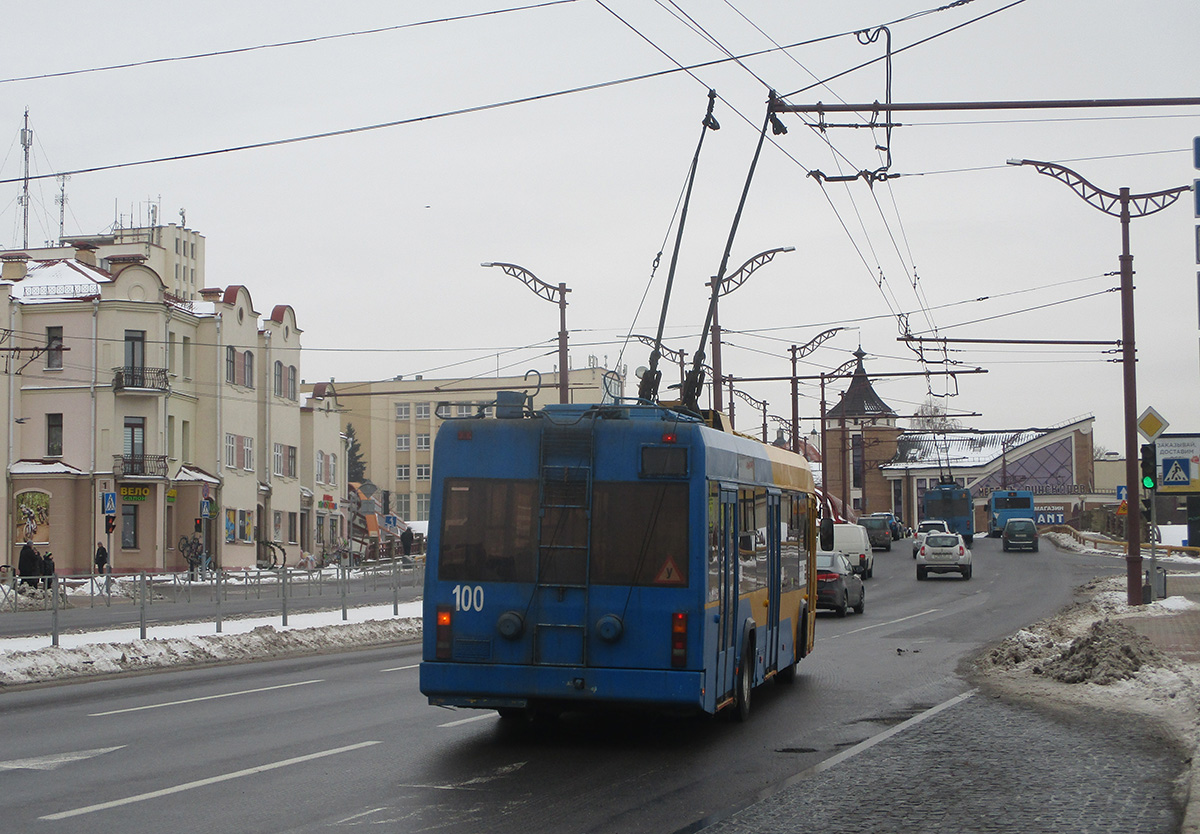 24 троллейбус гродно. Трамвайные пути. Троллейбус. Трамвай и троллейбус. Таганрогский трамвай.