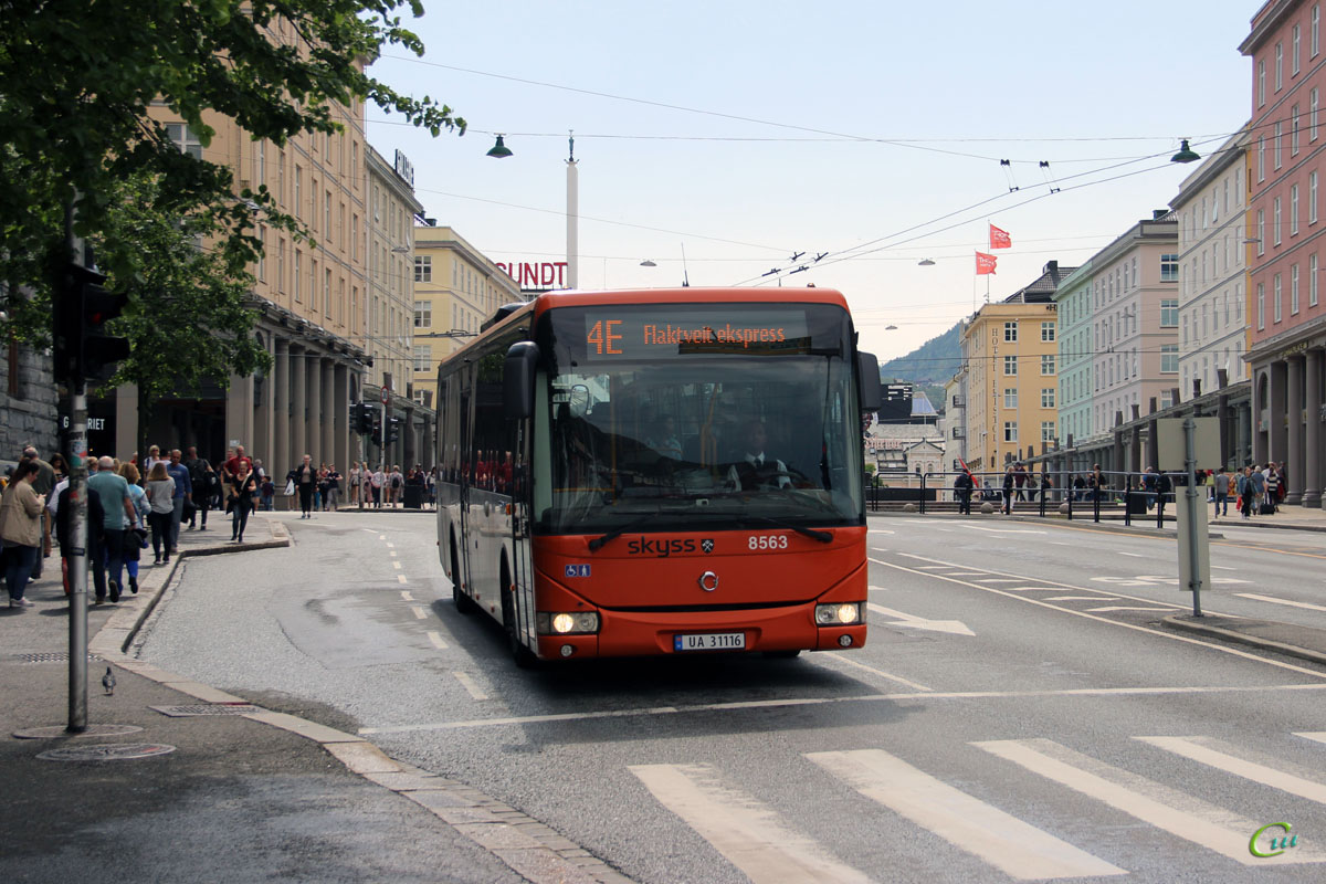 Берген. Irisbus Crossway LE 12.8M UA 31116