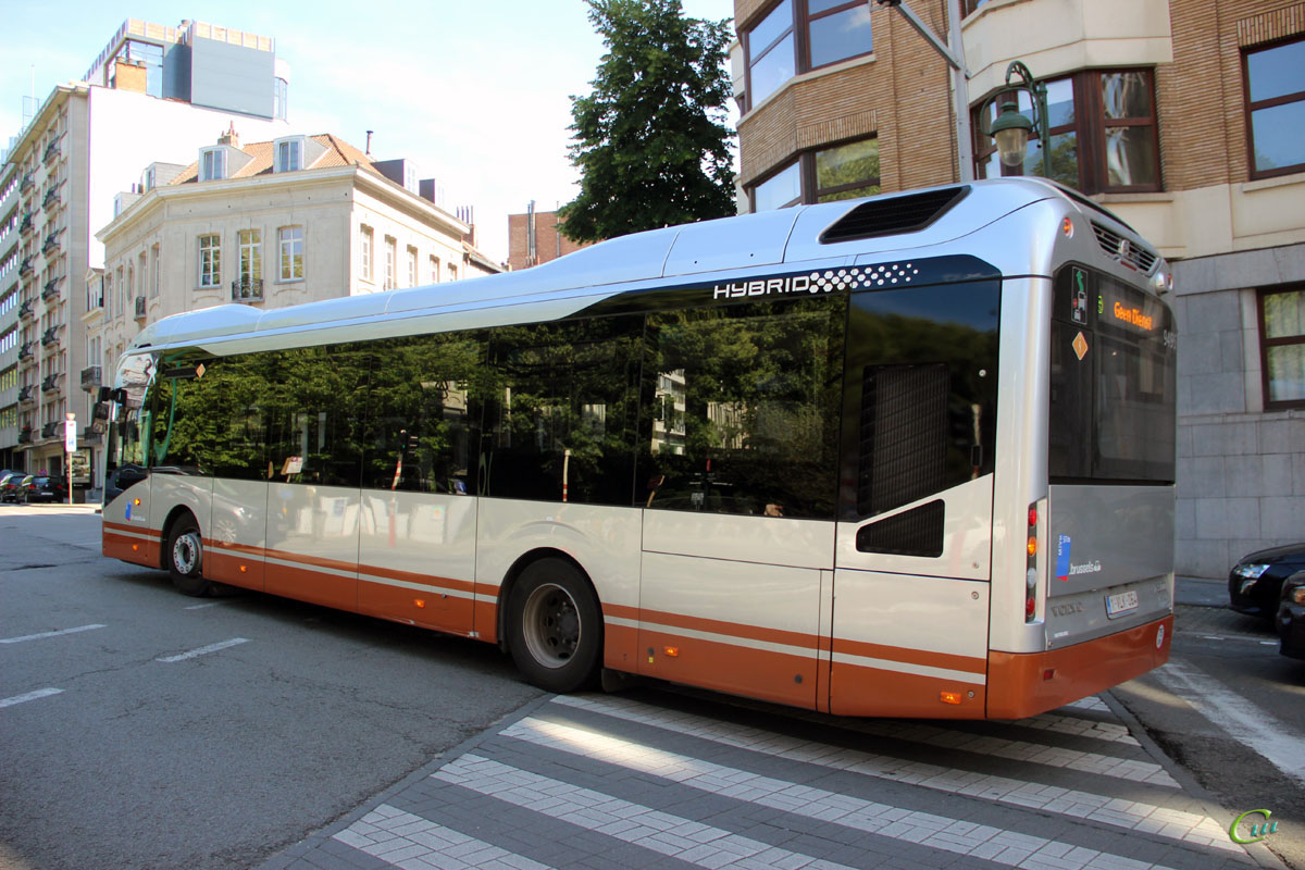Брюссель. Volvo 7900 Hybrid 1-VLK-064