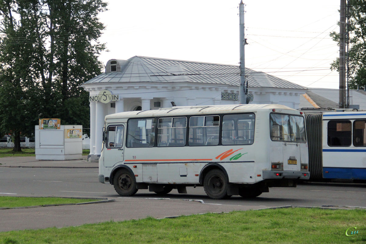 Великий Новгород. ПАЗ-32054 ае333