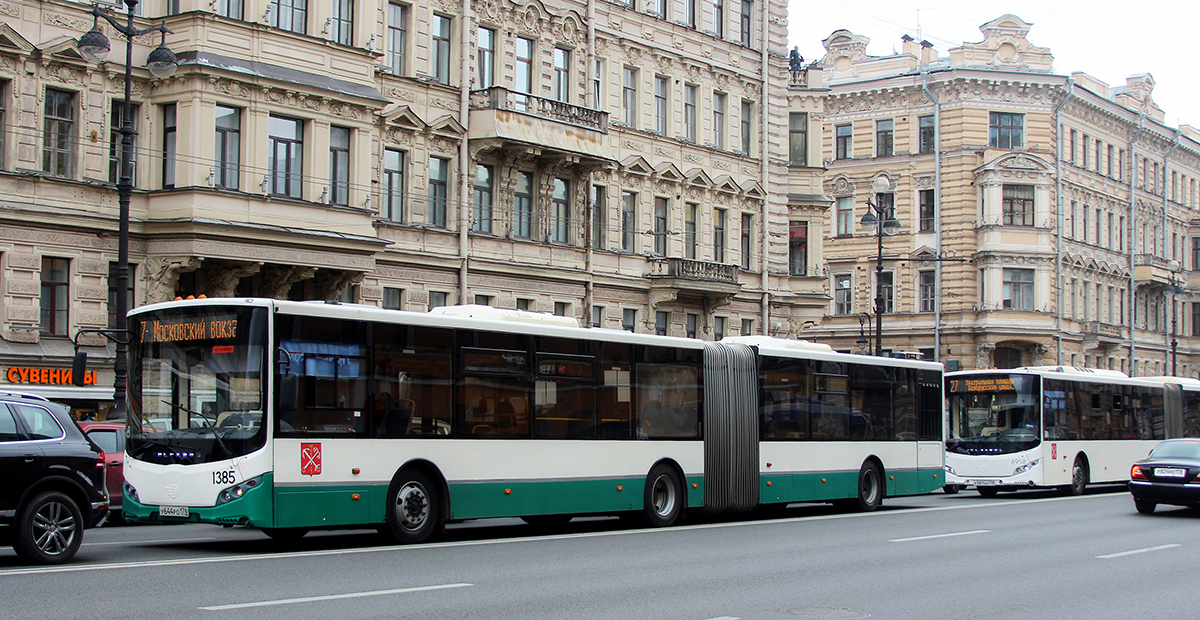 Санкт-Петербург. Volgabus-6271.05 у381хв, Volgabus-6271.00 у644ро