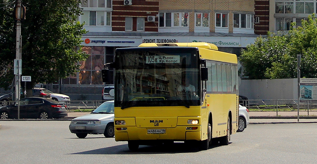 Маршрут 325 автобуса липецк. Автобус в городе. Автобус ман 403. Автобус 10. Автобус 695 маршрут.