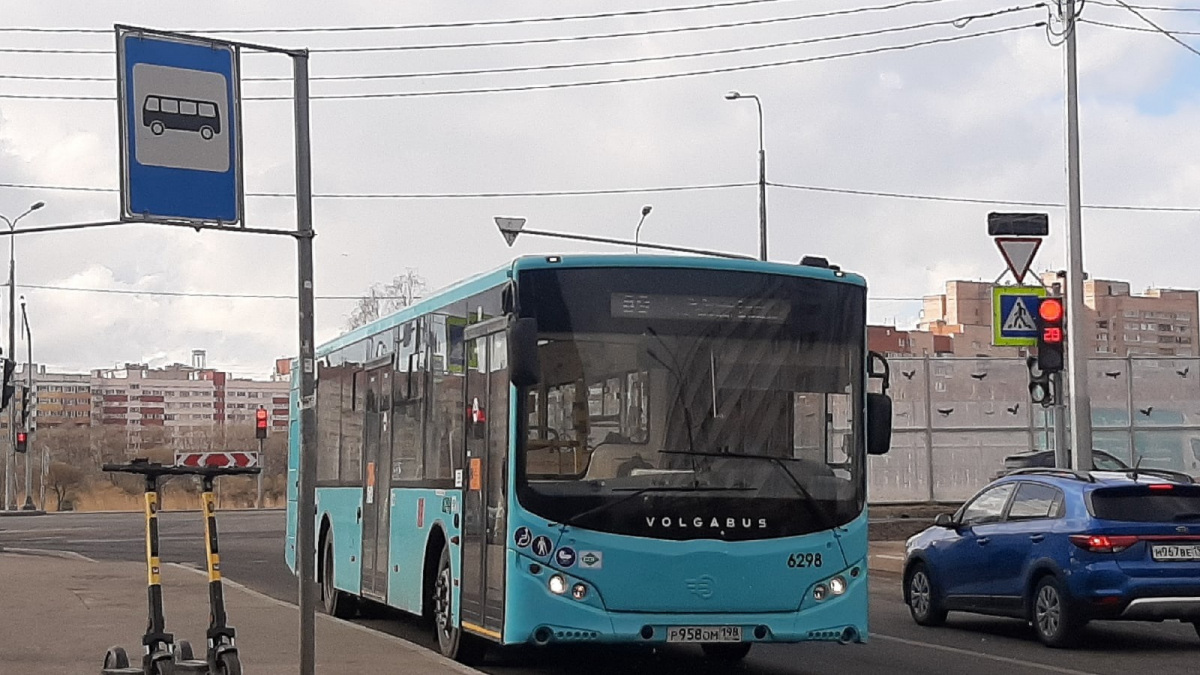 Санкт-Петербург. Volgabus-5270.G4 (LNG) р958ом