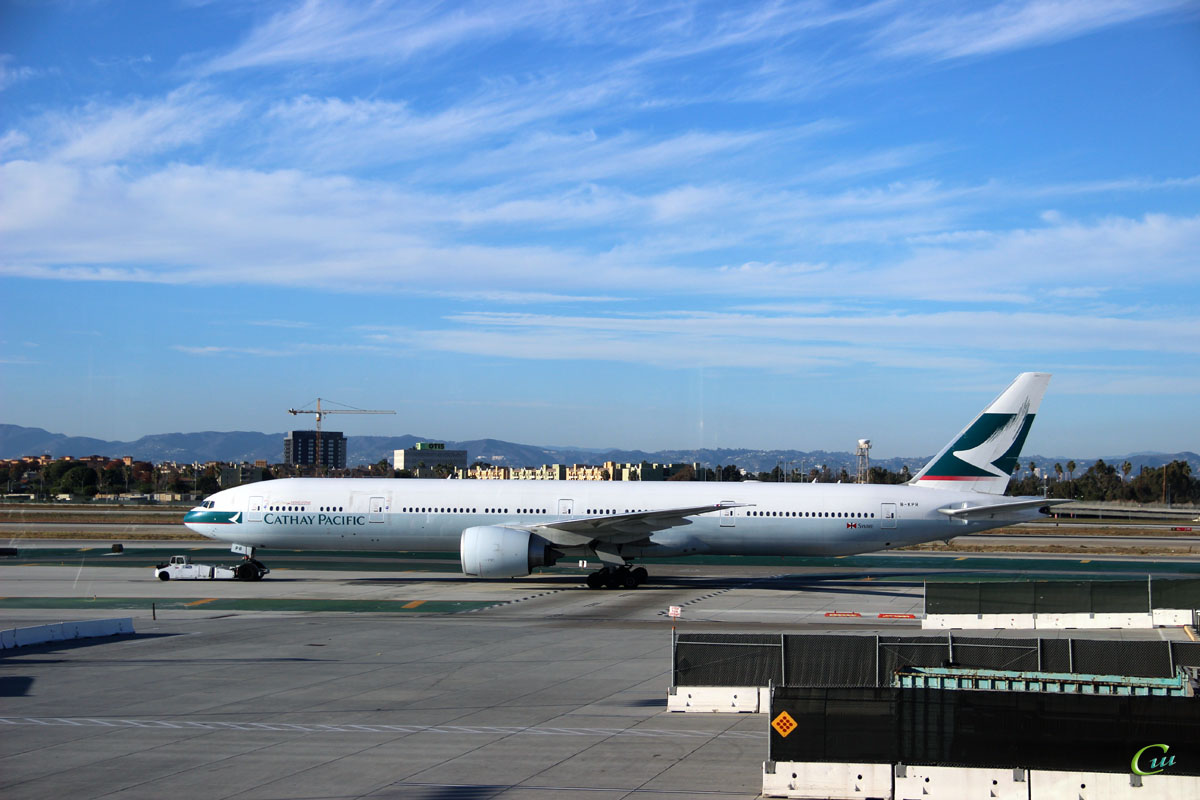 Лос-Анджелес. Самолет Boeing 777 (B-KPR) авиакомпании Cathay Pacific