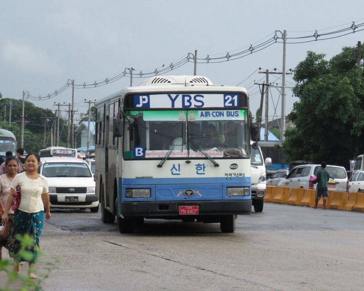 Янгон. Daewoo BS106 7N-4407