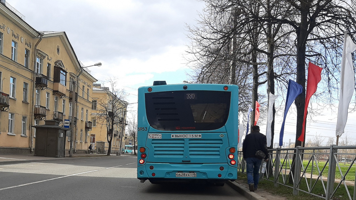 Санкт-Петербург. Volgabus-5270.G2 (CNG) о628ха