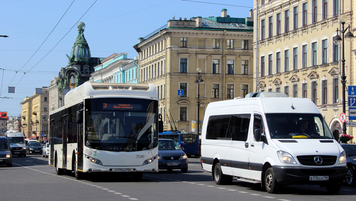Санкт-Петербург. Volgabus-5270.G2 (CNG) у170нх, Луидор-22360C (Mercedes-Benz Sprinter) в176сн
