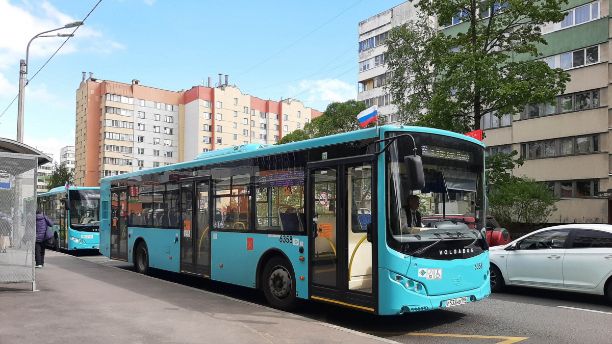 Санкт-Петербург. Volgabus-5270.G4 (LNG) р533нв