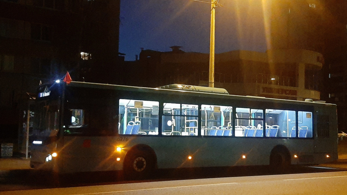 Санкт-Петербург. Volgabus-5270.G4 (LNG) р091от