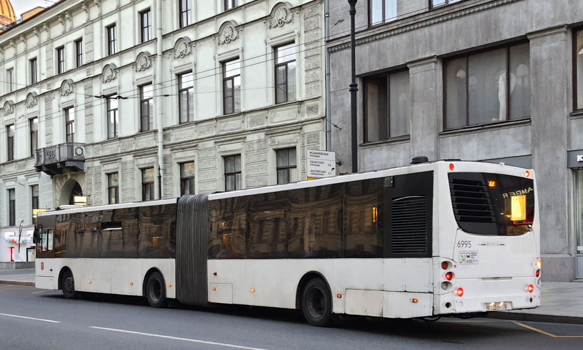 Санкт-Петербург. Volgabus-6271.00 в122оу