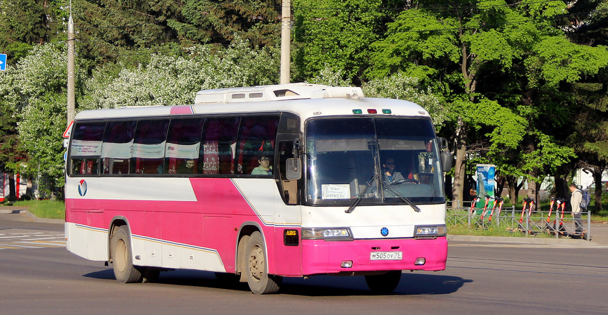 Номера автобусов комсомольск на амуре. Автобус 75. Kia Granbird пригородные автобусы. Автобусы Комсомольска-на-Амуре. Kia автобус 2022.