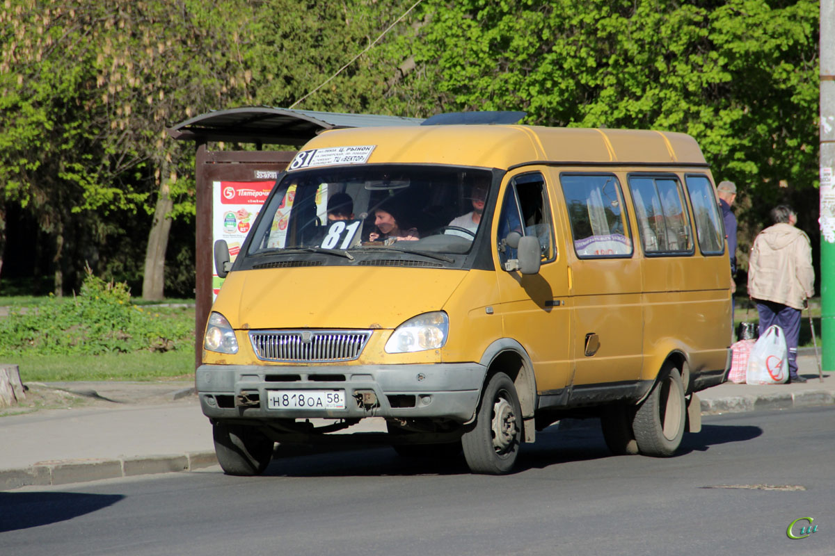 Пензенский автобус. Газель маршрутка. Газель на улице. Газель маршрутка длинная. Красная маршрутка Газель.