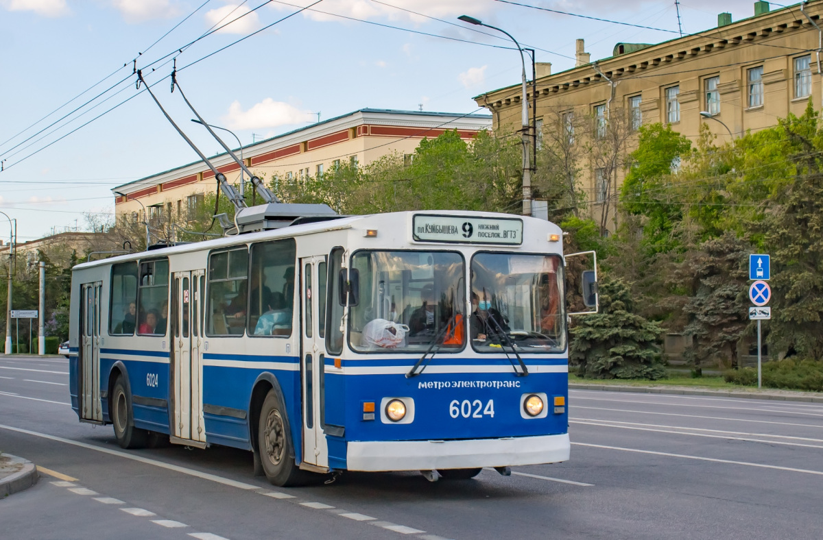 Троллейбус ЗИУ 682 Волгоград