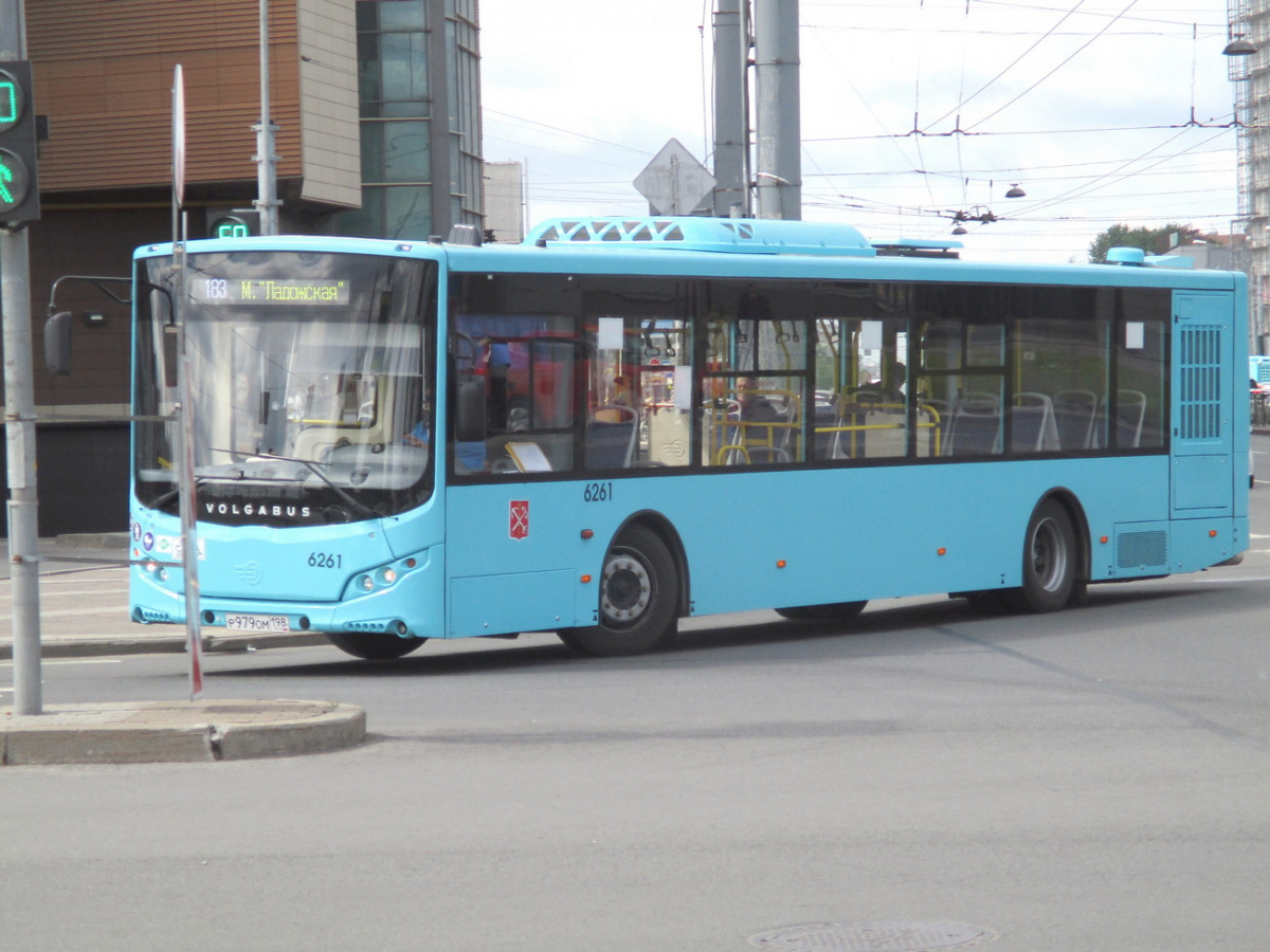 Санкт-Петербург. Volgabus-5270.G4 (LNG) р979ом