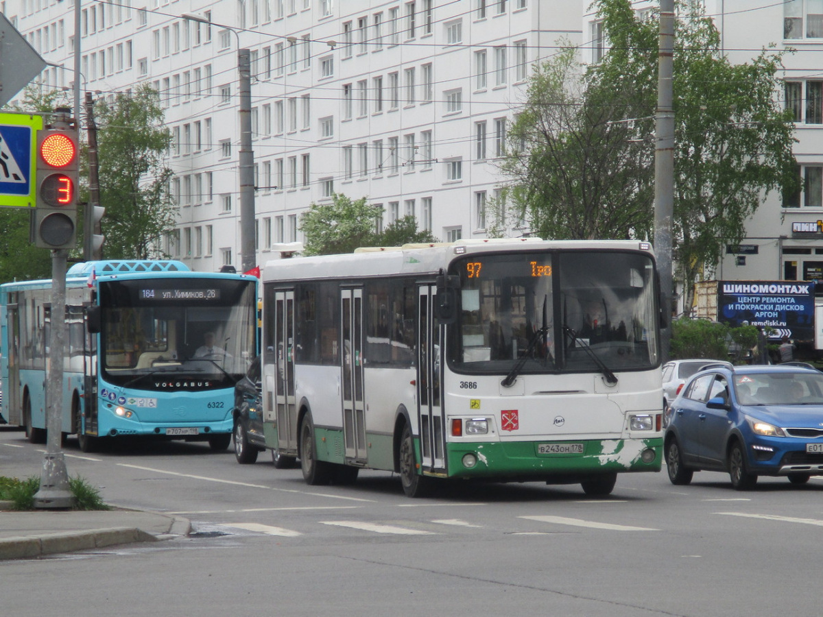 Санкт-Петербург. ЛиАЗ-5293.60 в243он, Volgabus-5270.G4 (LNG) р707нр