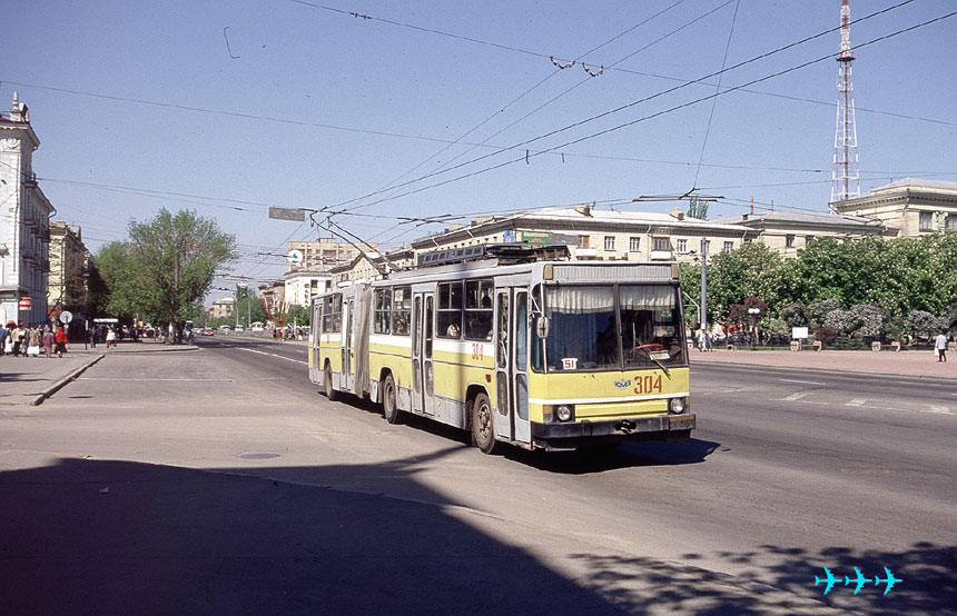 Луганск. ЮМЗ-Т1 №304