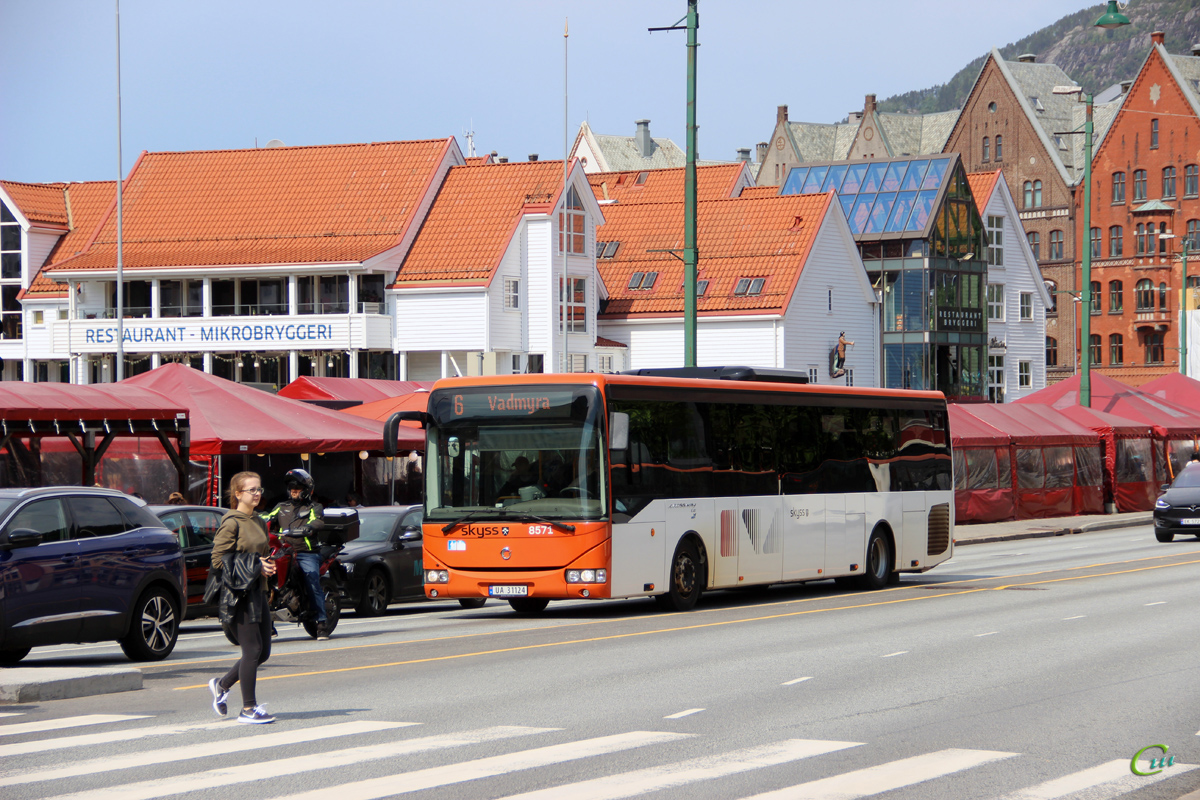 Берген. Irisbus Crossway LE 12.8M UA 31124