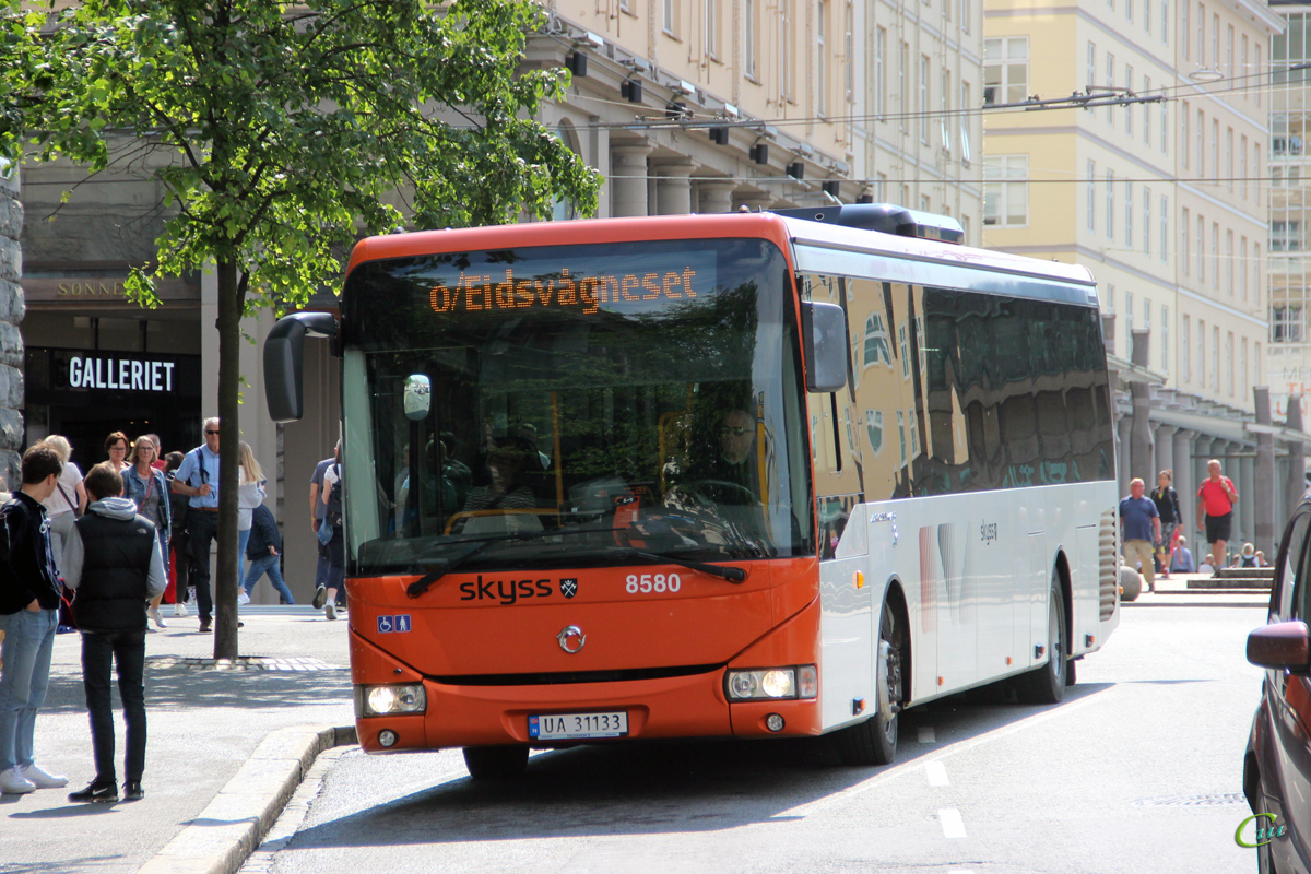 Берген. Irisbus Crossway LE 12.8M UA 31133