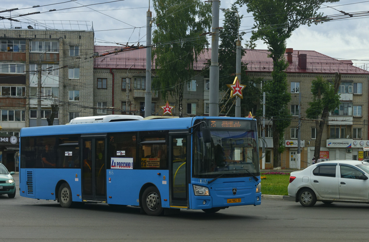Брянск. ЛиАЗ-4292.60 ам982