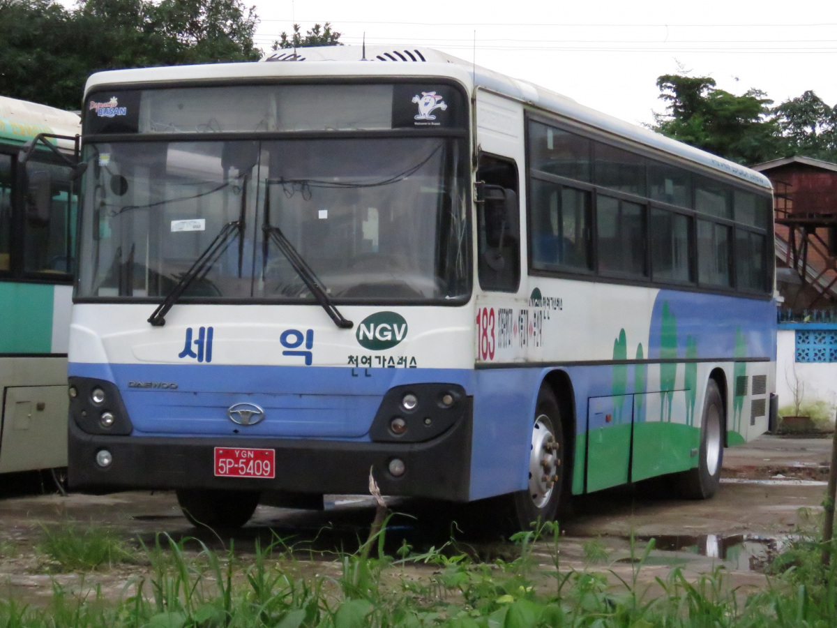 Янгон. Daewoo BS106 5P-5409