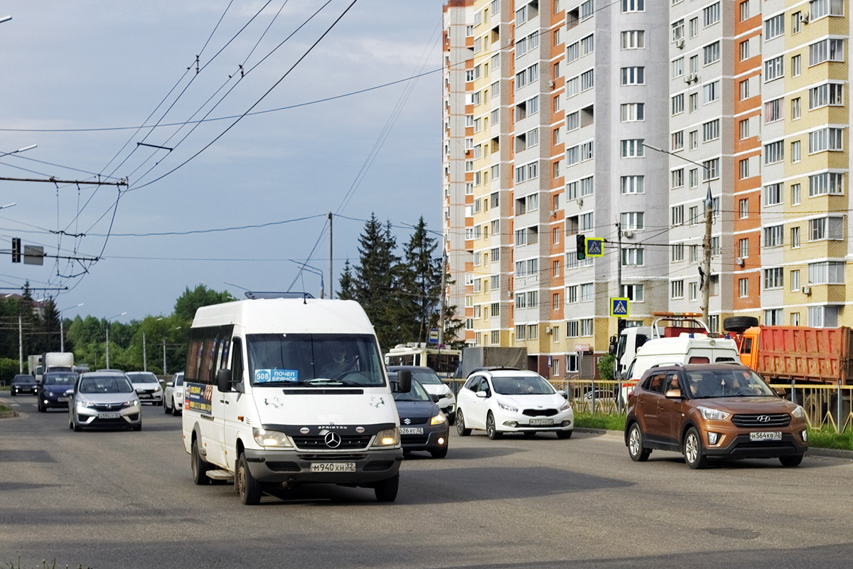 Автовокзал 32 брянск. Автобус Луидор-223203 (Mercedes-Benz Sprinter). Луидор 223203 Витебск. Мерседес Луидор. Автобус Мерседес 3437.