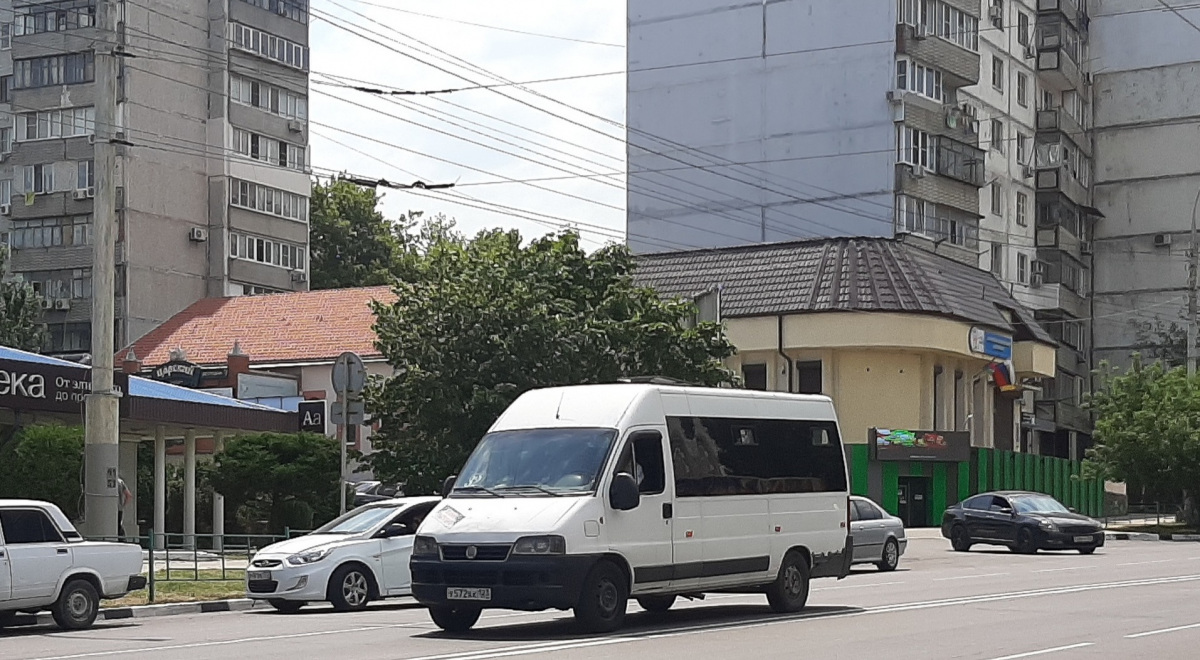 Маршрутки новороссийск. Автобус Фиат 1987. Автобус Фиат 1990. Троллейбус Новороссийск 2022. Маршрутка 32.