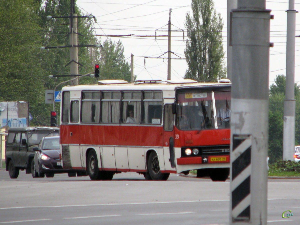 Толстый автобус. Икарус автобус. Троллейбус Икарус. Автобус 51. Липецкий троллейбус.