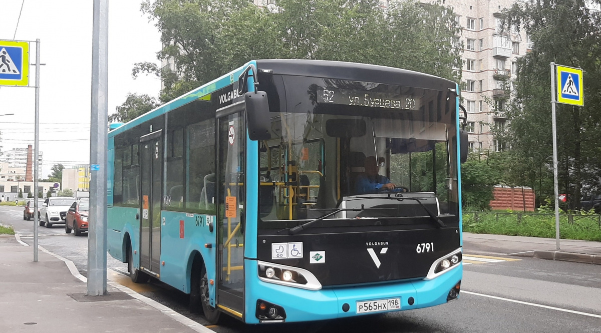 Санкт-Петербург. Volgabus-4298.G4 (LNG) р565нх